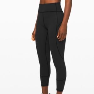 Lululemon In Movement tight 25”